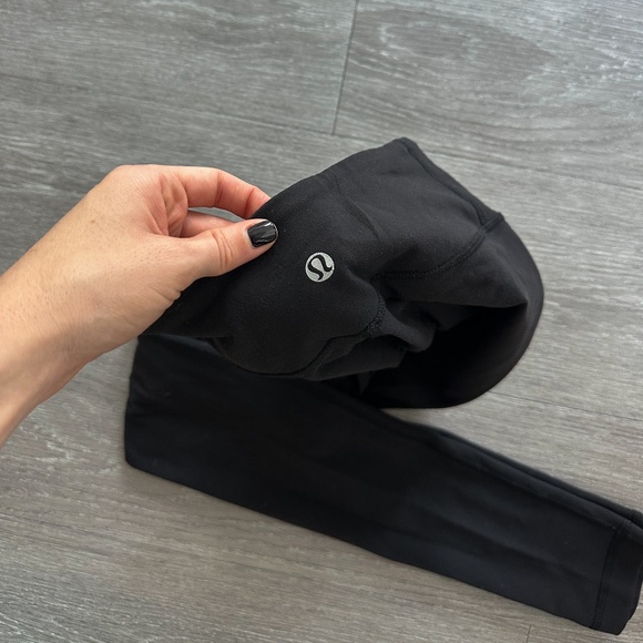 Lululemon Wunder Under Leggings Black size 2 - Picture 1 of 4